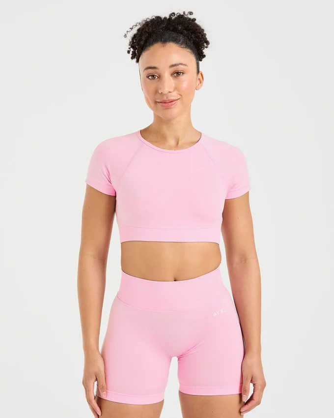 Adapt Seamless Crop-Top