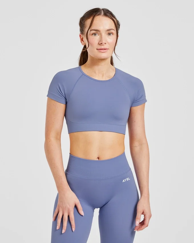 Adapt Seamless Crop-Top