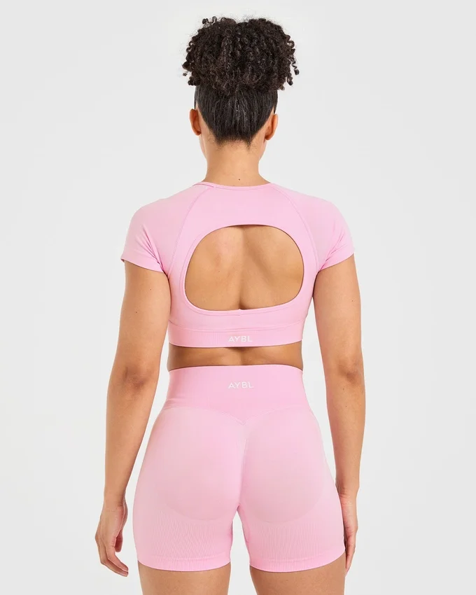 Adapt Seamless Crop-Top