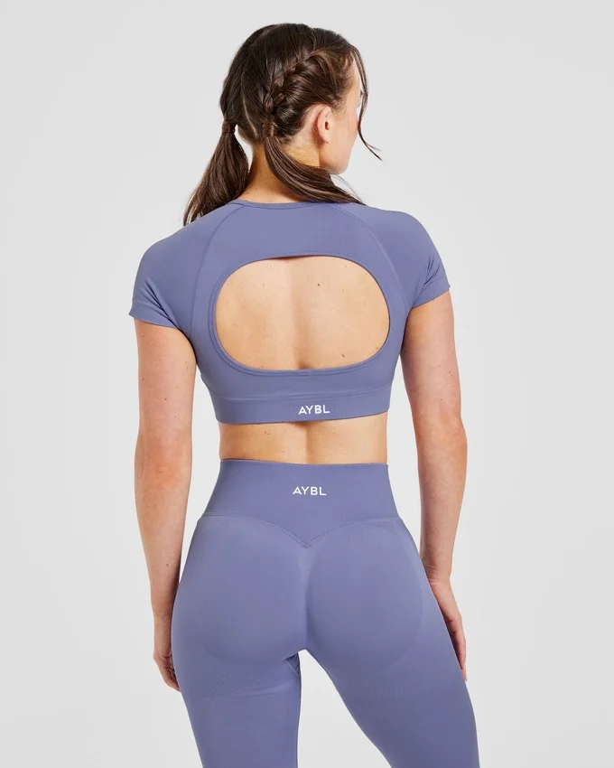 Adapt Seamless Crop-Top