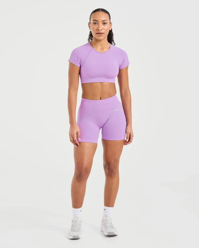 Adapt Seamless Crop-Top