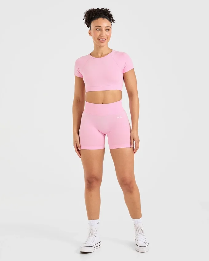Adapt Seamless Crop-Top