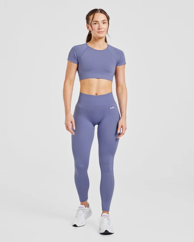 Adapt Seamless Crop-Top