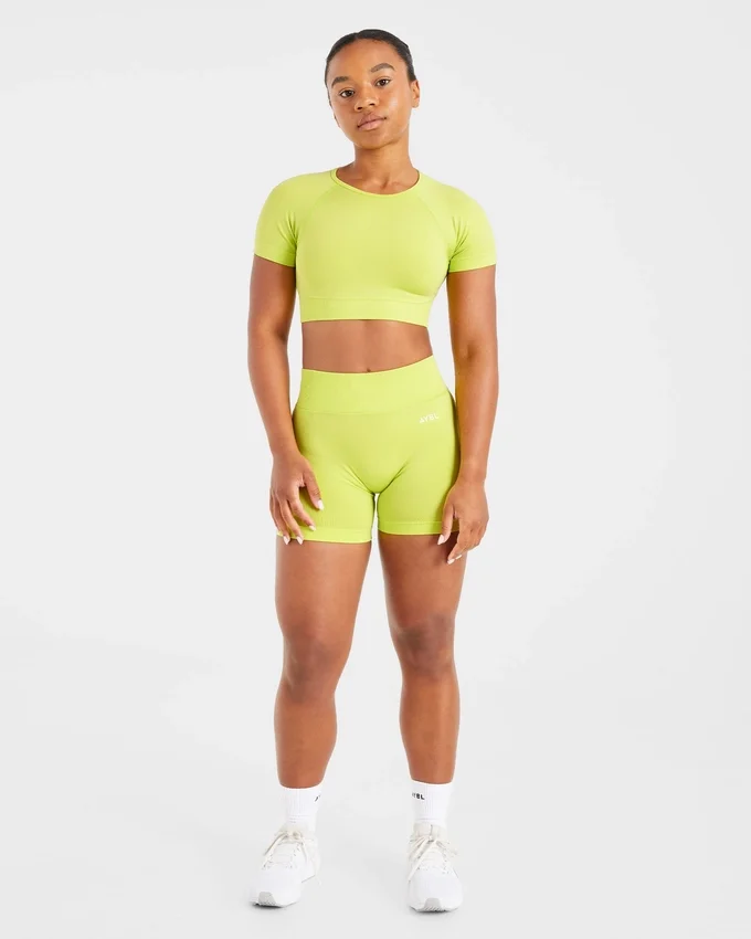 Adapt Seamless Crop-Top