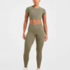 Adapt Seamless Crop-Top