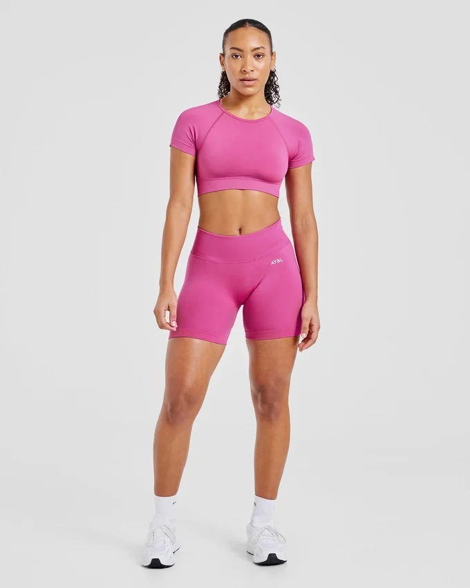 Adapt Seamless Crop-Top