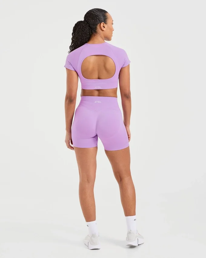 Adapt Seamless Crop-Top