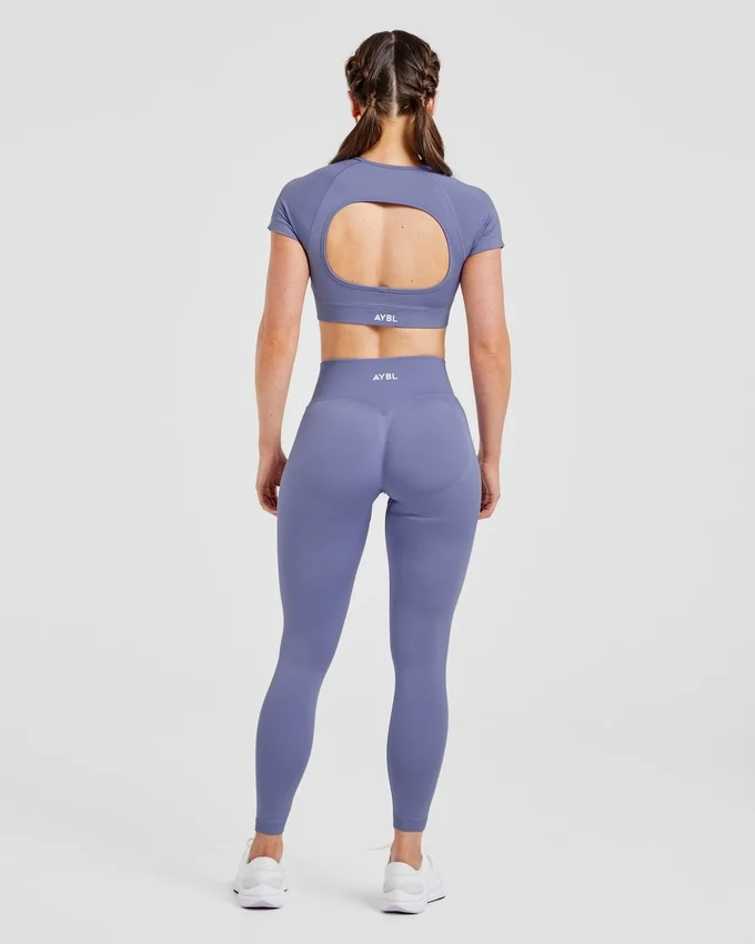 Adapt Seamless Crop-Top