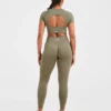 Adapt Seamless Crop-Top