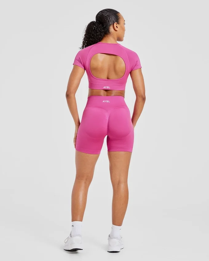Adapt Seamless Crop-Top