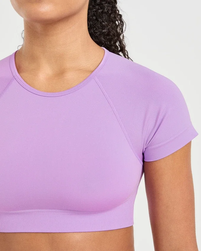 Adapt Seamless Crop-Top