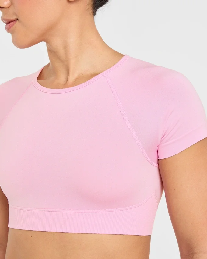 Adapt Seamless Crop-Top
