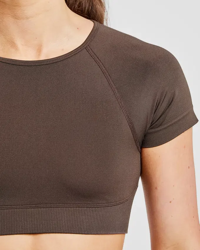 Adapt Seamless Crop-Top