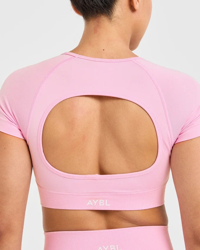 Adapt Seamless Crop-Top