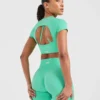 Adapt Seamless Crop-Top