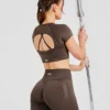 Adapt Seamless Crop-Top