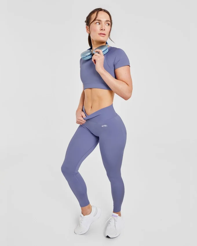 Adapt Seamless Crop-Top