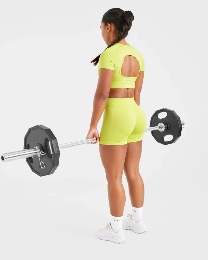 Adapt Seamless Crop-Top