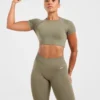 Adapt Seamless Crop-Top