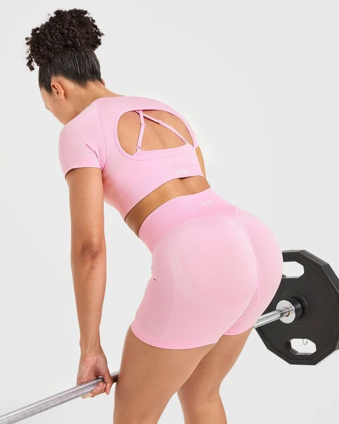 Adapt Seamless Crop-Top