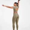Adapt Seamless Crop-Top