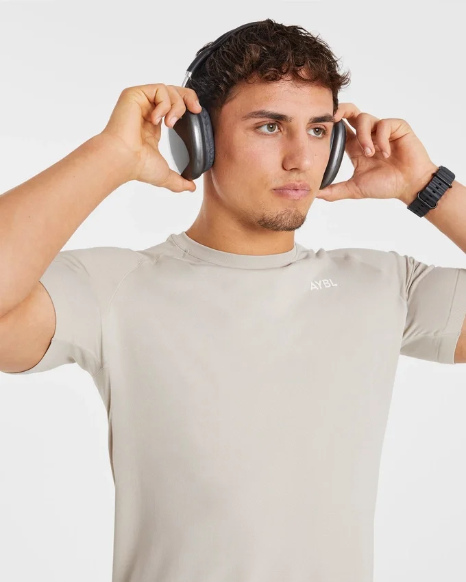 Ascend Seamless T-Shirt