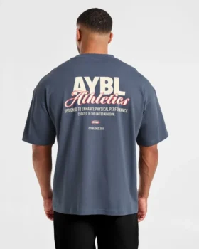 „Athletics Script“ Oversize-T-Shirt
