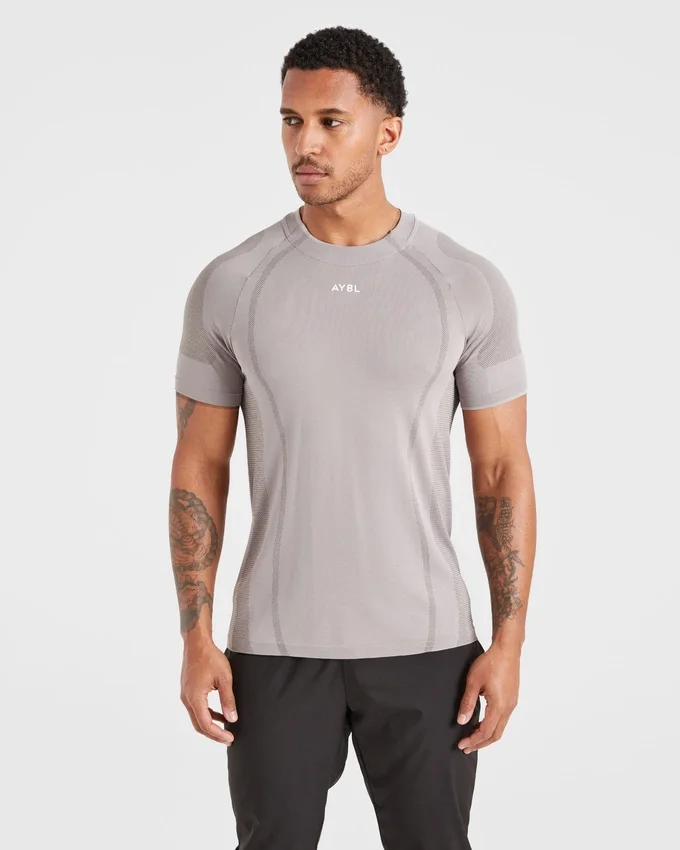 Attain Seamless T-Shirt