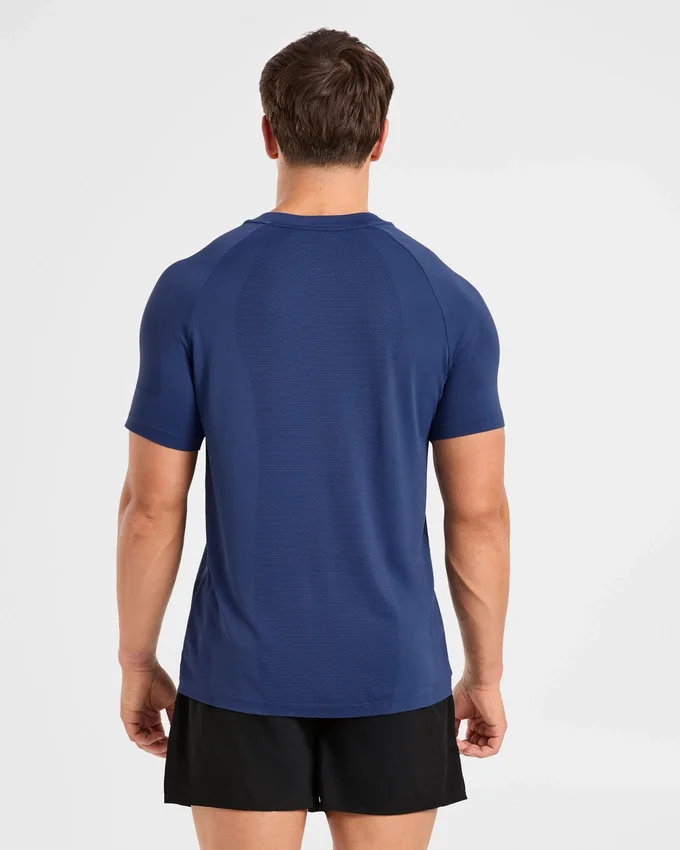 Attain Seamless T-Shirt