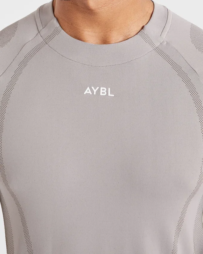 Attain Seamless T-Shirt