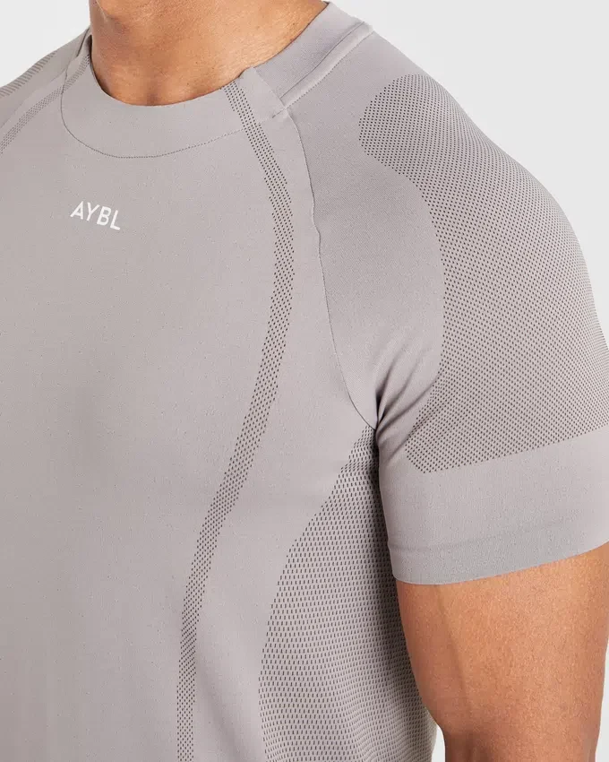 Attain Seamless T-Shirt