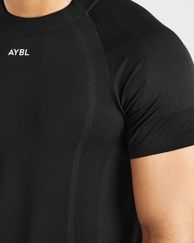 Attain Seamless T-Shirt
