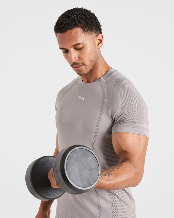 Attain Seamless T-Shirt