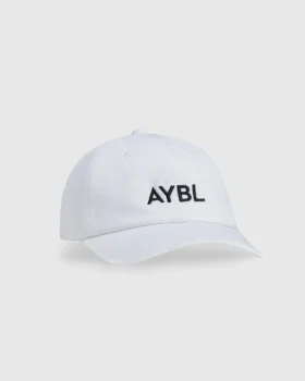 Bestickte Kappe