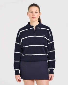 Charakteristisches, locker sitzendes Strick-Polo