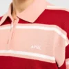 Charakteristisches, locker sitzendes Strick-Polo