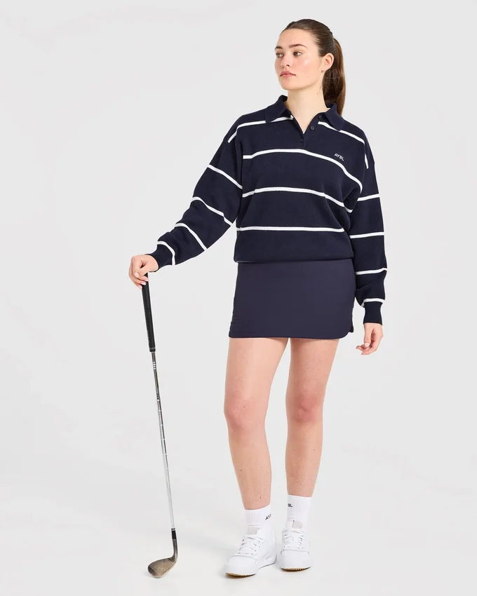 Charakteristisches, locker sitzendes Strick-Polo