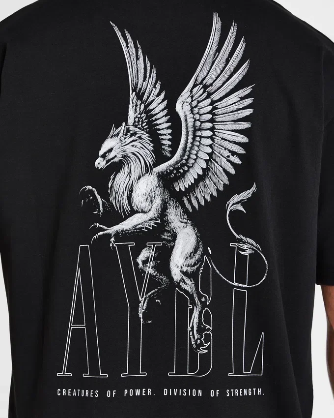 „Creatures of Power“ Oversize-T-Shirt