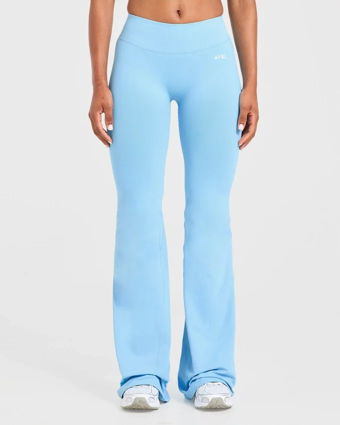 Enhance Nahtlose Leggings mit ausgestelltem Bein