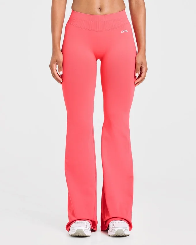 Enhance Nahtlose Leggings mit ausgestelltem Bein