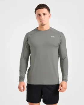 Essential Langarm-T-Shirt