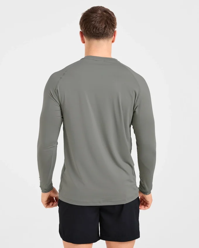 Essential Langarm-T-Shirt