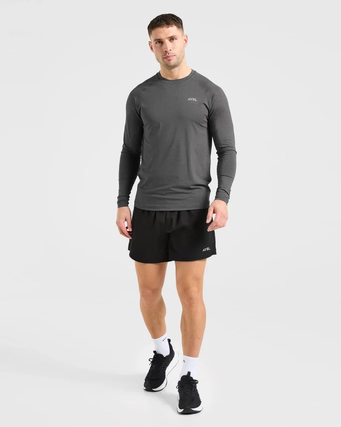 Essential Langarm-T-Shirt