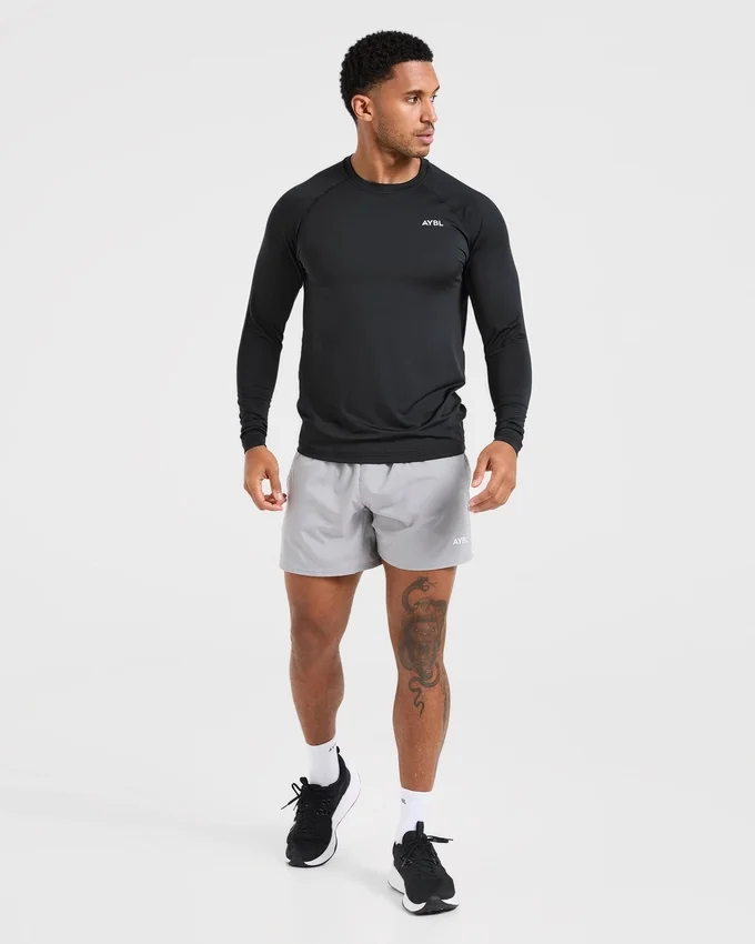 Essential Langarm-T-Shirt