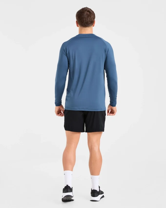 Essential Langarm-T-Shirt
