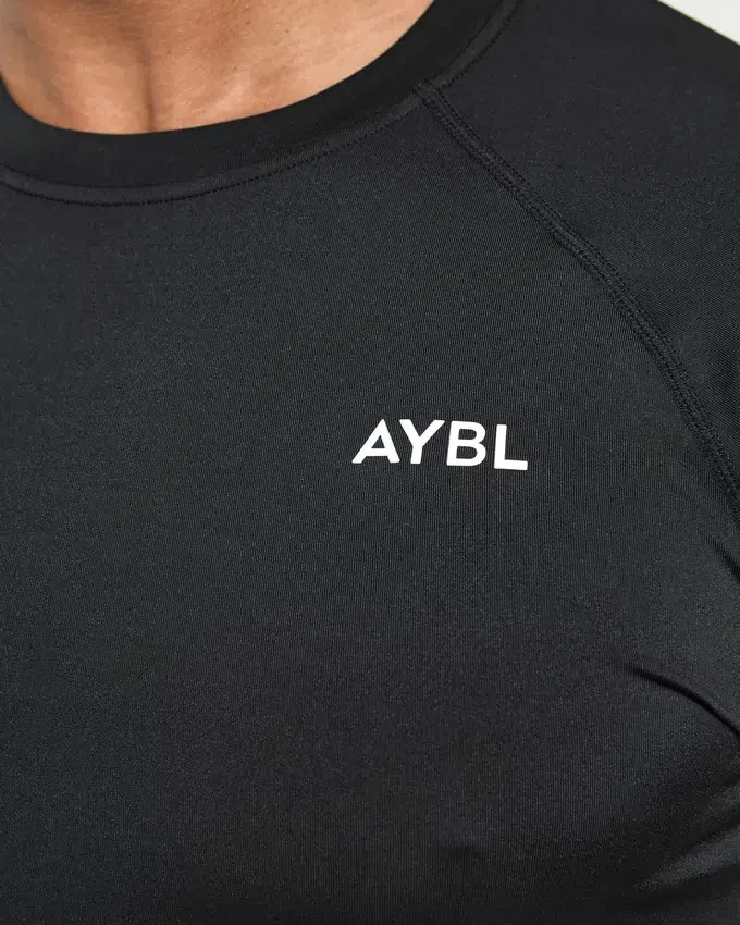Essential Langarm-T-Shirt