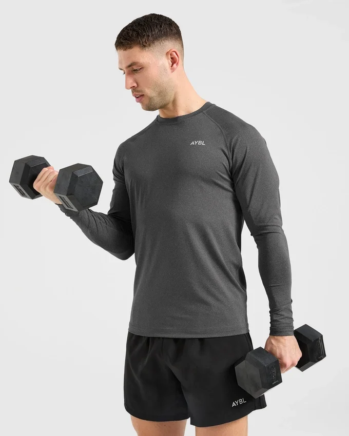 Essential Langarm-T-Shirt