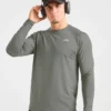 Essential Langarm-T-Shirt