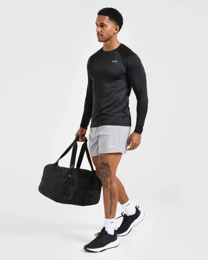 Essential Langarm-T-Shirt