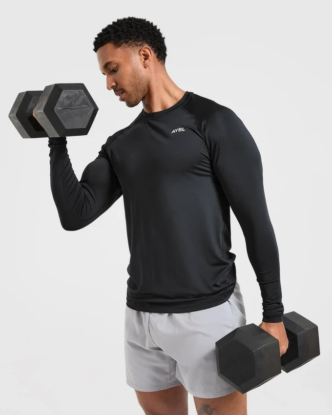 Essential Langarm-T-Shirt